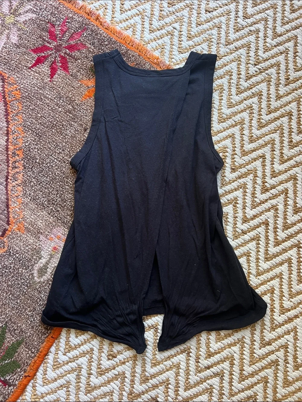 Black Sleeveless Tank Top -